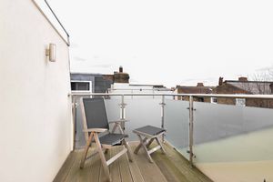 Roof Terrace- click for photo gallery